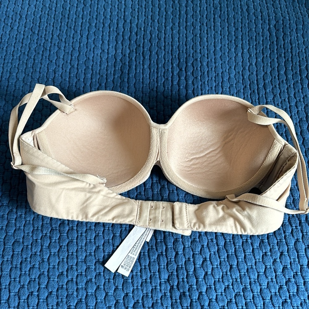 VS Body Strapless Bra - Picture 2 of 3